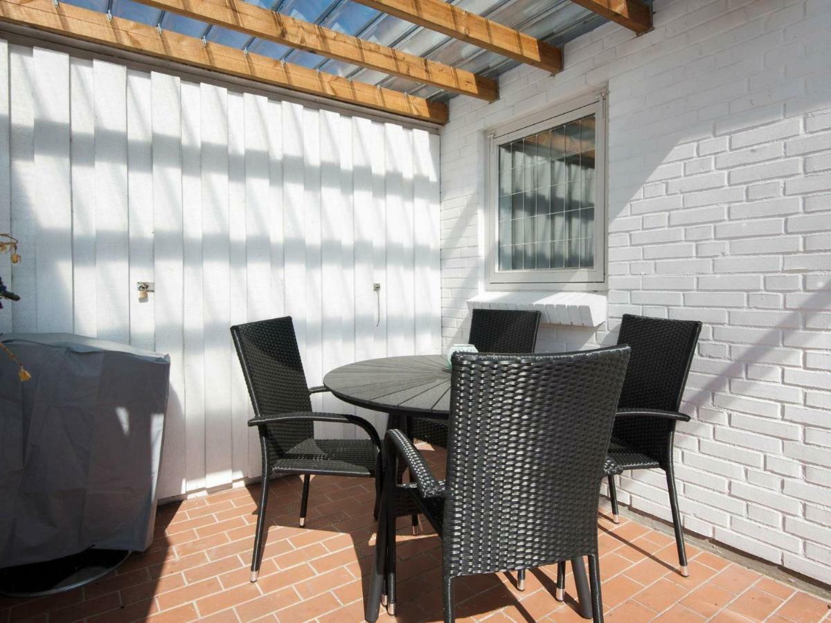 4 Person Holiday Home In Gr Sten Grasten Bagian luar foto